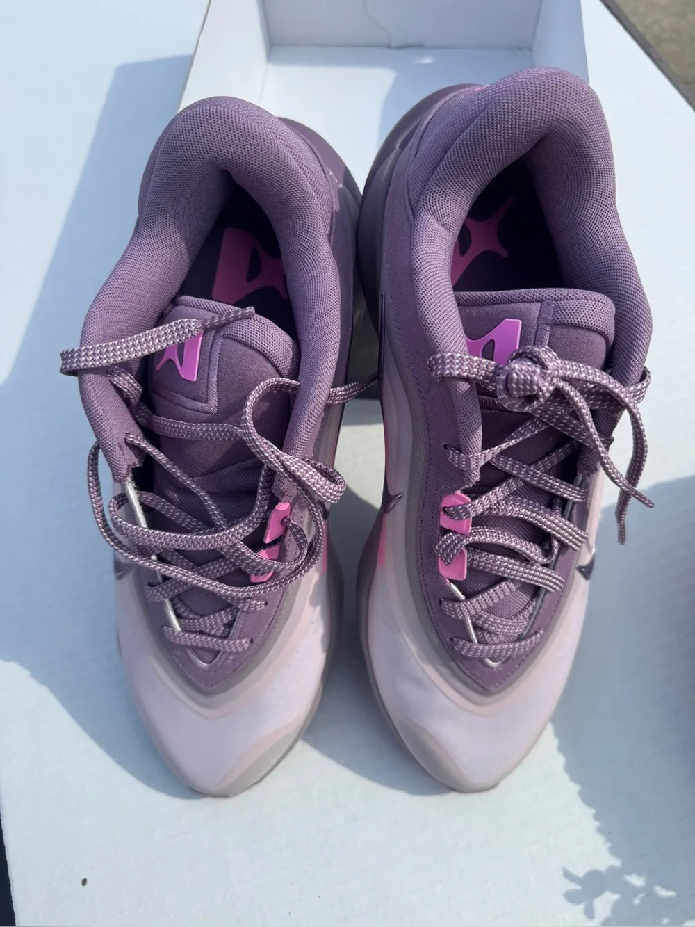 Nike A’one Men’s 12. New. Damaged box.